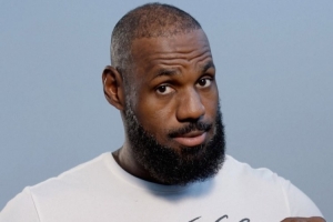 詹姆斯推出个人万圣节主题儿童绘本：梦想成真 祝大家万圣节快乐